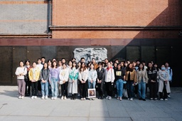 深入开展学习贯彻习近平新时代中国特色社会主义思想主题教育正当时︱h动漫
组织2023年入党积极分子培训班学员参观上海犹太难民纪念馆