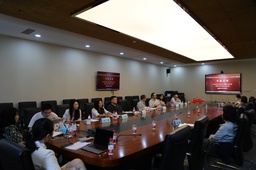 深入开展学习贯彻习近平新时代中国特色社会主义思想主题教育正当时——h动漫
国际关系专业教工党支部组织专题党课